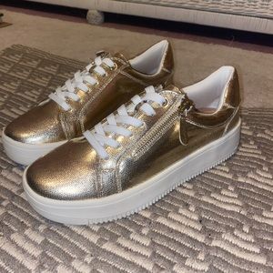 Gold Detail Platform Sneakers